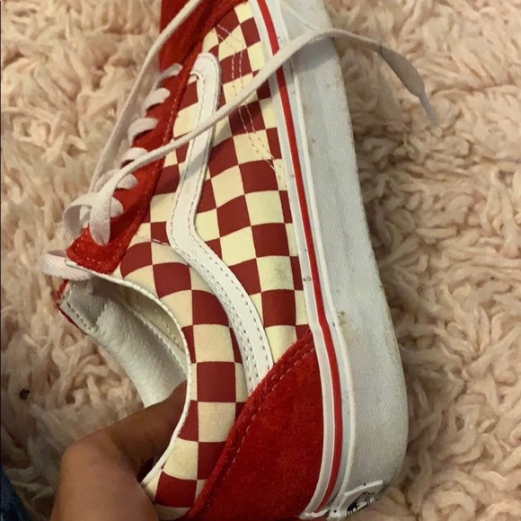 Red checkerboard vans - Picture 2 of 4